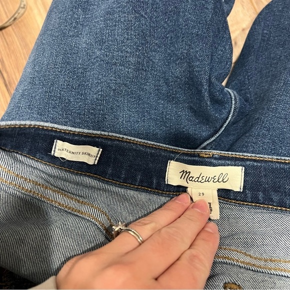 Madewell Maternity Side-Panel Skinny Jeans in Wendover Wash - Picture 9 of 9